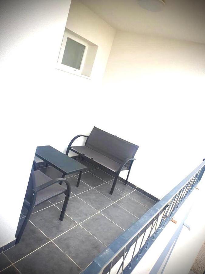 Apartment Bella 诺瓦利娅 外观 照片