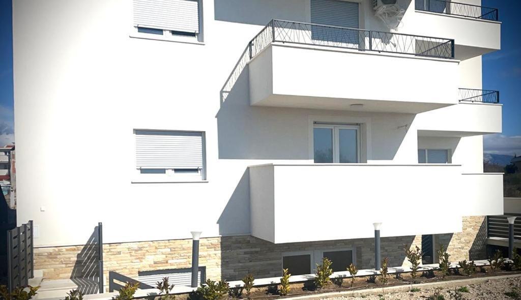 Apartment Bella 诺瓦利娅 外观 照片